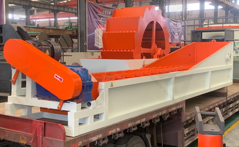 How Does the Overflow Weir Affect Spiral Sand Washer Performance?