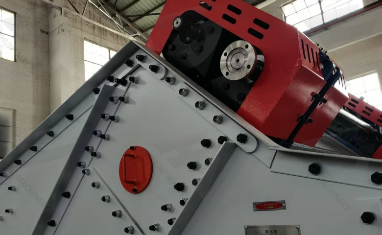 How Much Moisture Can a Dewatering Screen Remove?